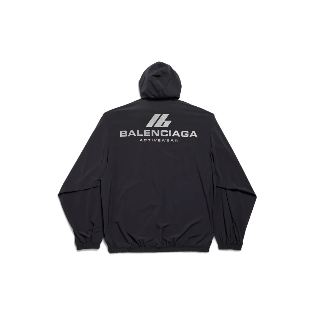 Activewear Windbreaker in Black