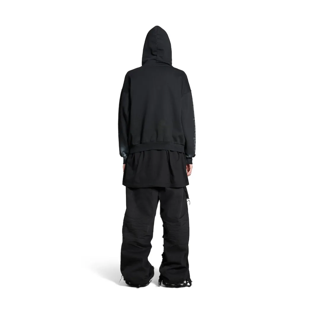 3b Stencil Hoodie Medium Fit in Black