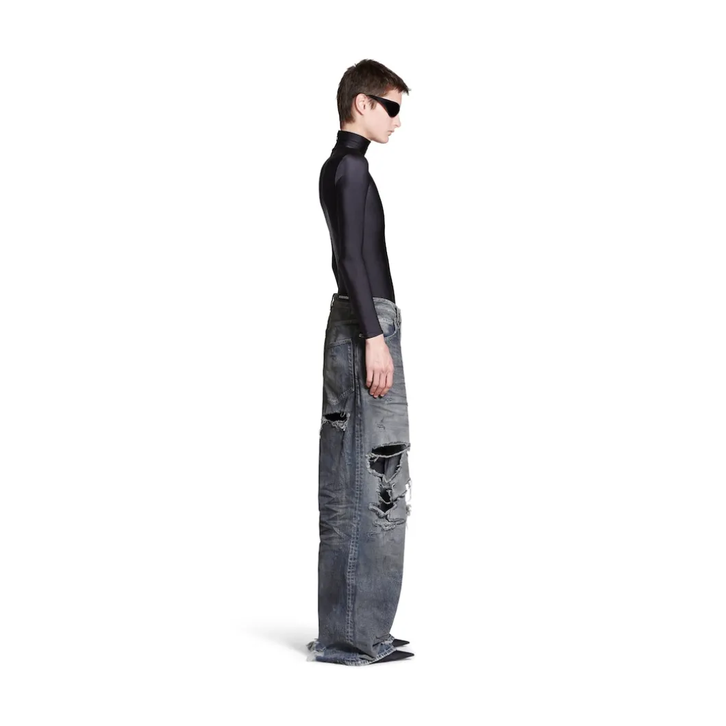 Baggy Pants in Light Blue