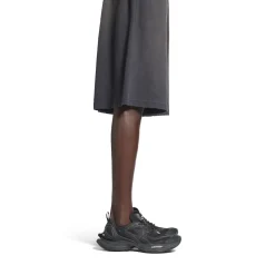 Men's Circuit Sneaker in Black