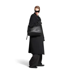 Men's Credit Large Messenger Bag in Black
