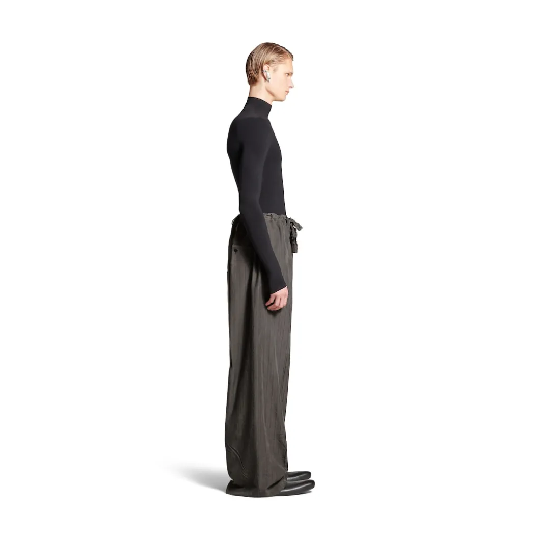 Men's Fluid Tailored Pants in Grey