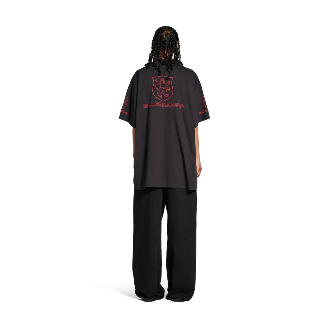 Men's Lion Club T-shirt Oversized in Black/red