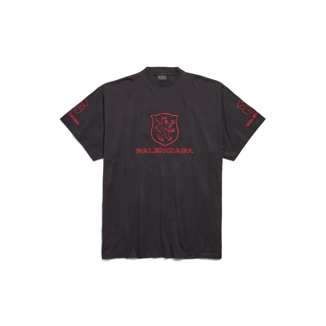 Men's Lion Club T-shirt Oversized in Black/red