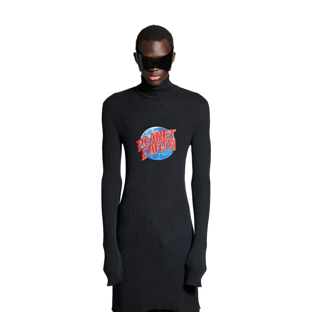 Men's Planet Earth Long Fitted Turtleneck in Black