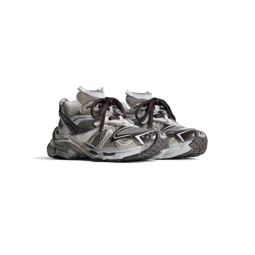 Men's Runner 2.0 Sneaker in Beige