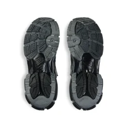 Men's Runner Sneaker in Dark Grey