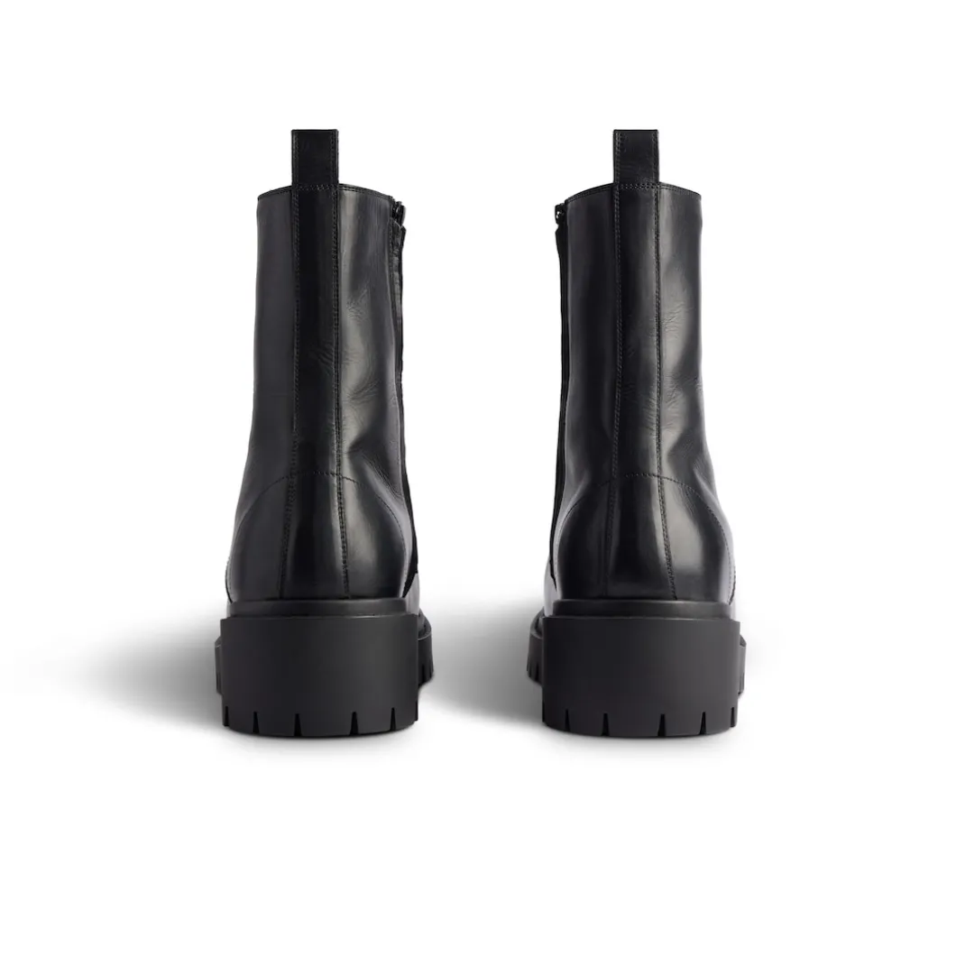 Men's Stomper Bootie in Black