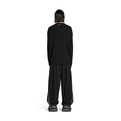 Men's Stretched Crewneck Sweater in Black