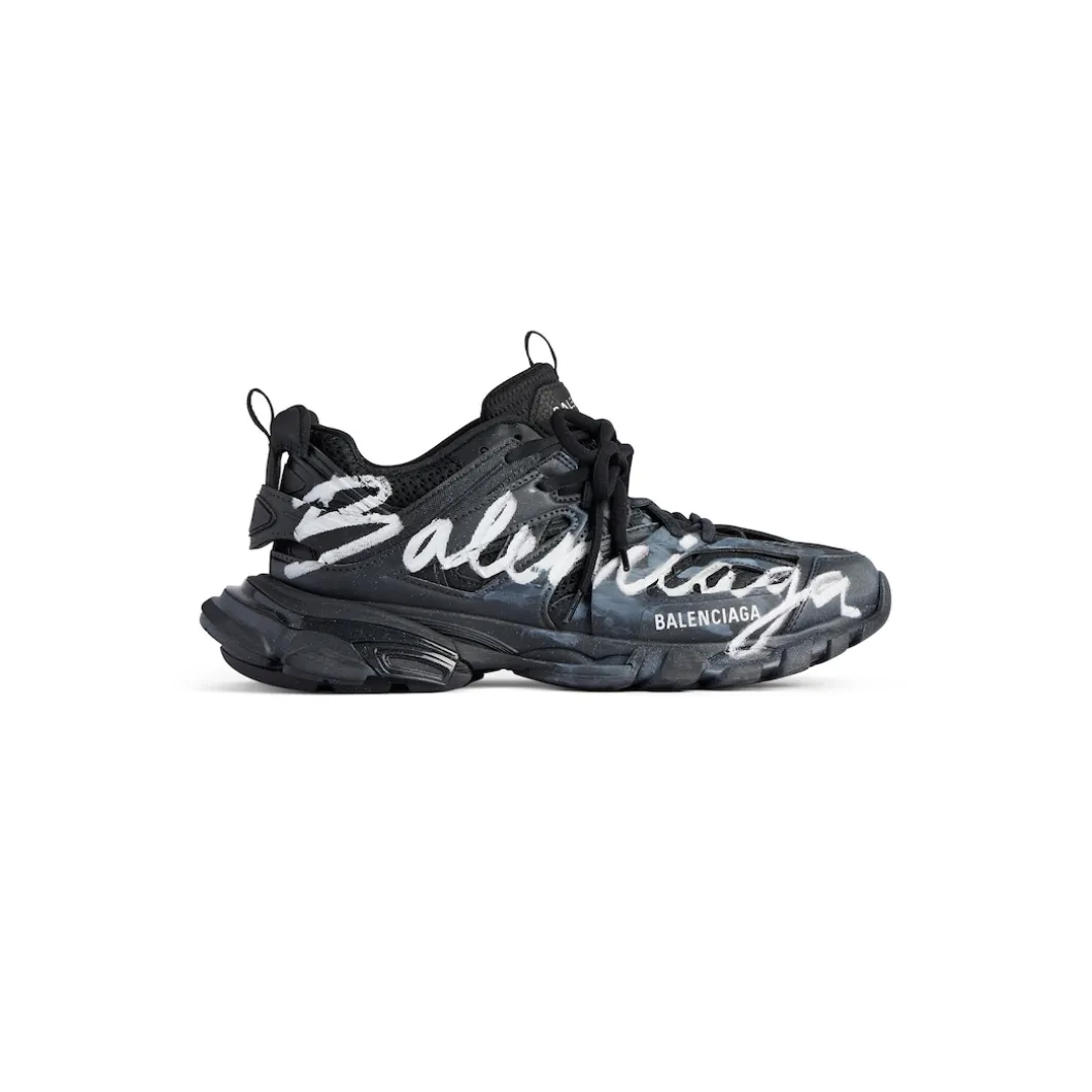 Men's Track Signature Sneaker in Black/white