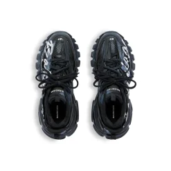 Men's Track Signature Sneaker in Black/white