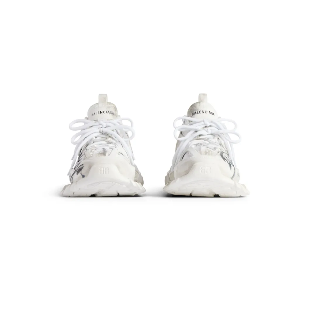 Men's Track Signature Sneaker in White/black