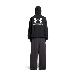 Men's Under Armour® Winbreaker in Black