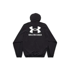Men's Under Armour® Winbreaker in Black
