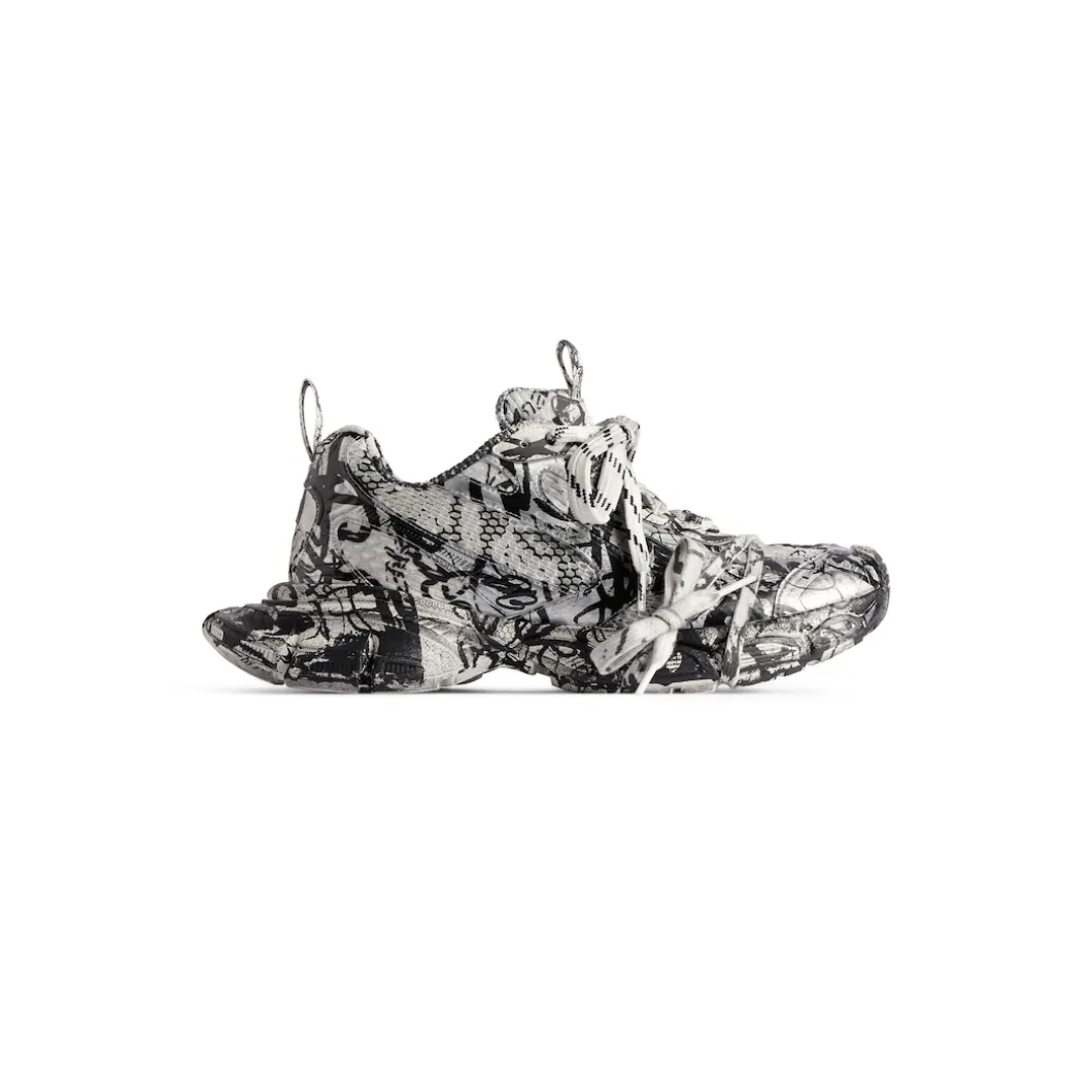 Men's 3xl Extreme Graffiti Sneaker in White/black