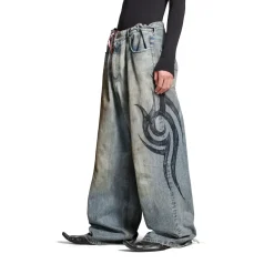 Men's Y2k Stretched Knee Baggy Pants in Light Blue