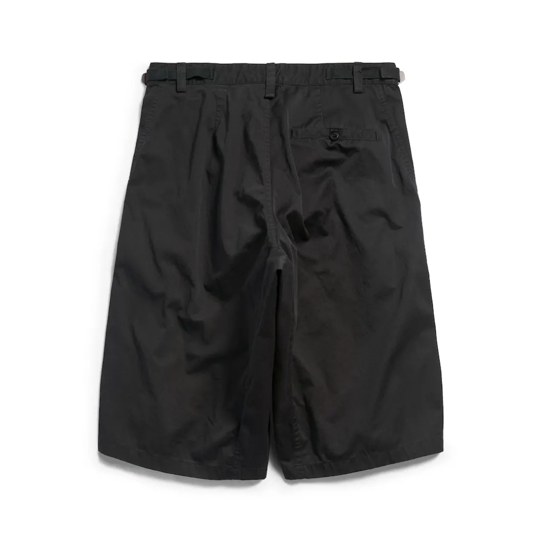 Minimal Cargo Shorts in Black