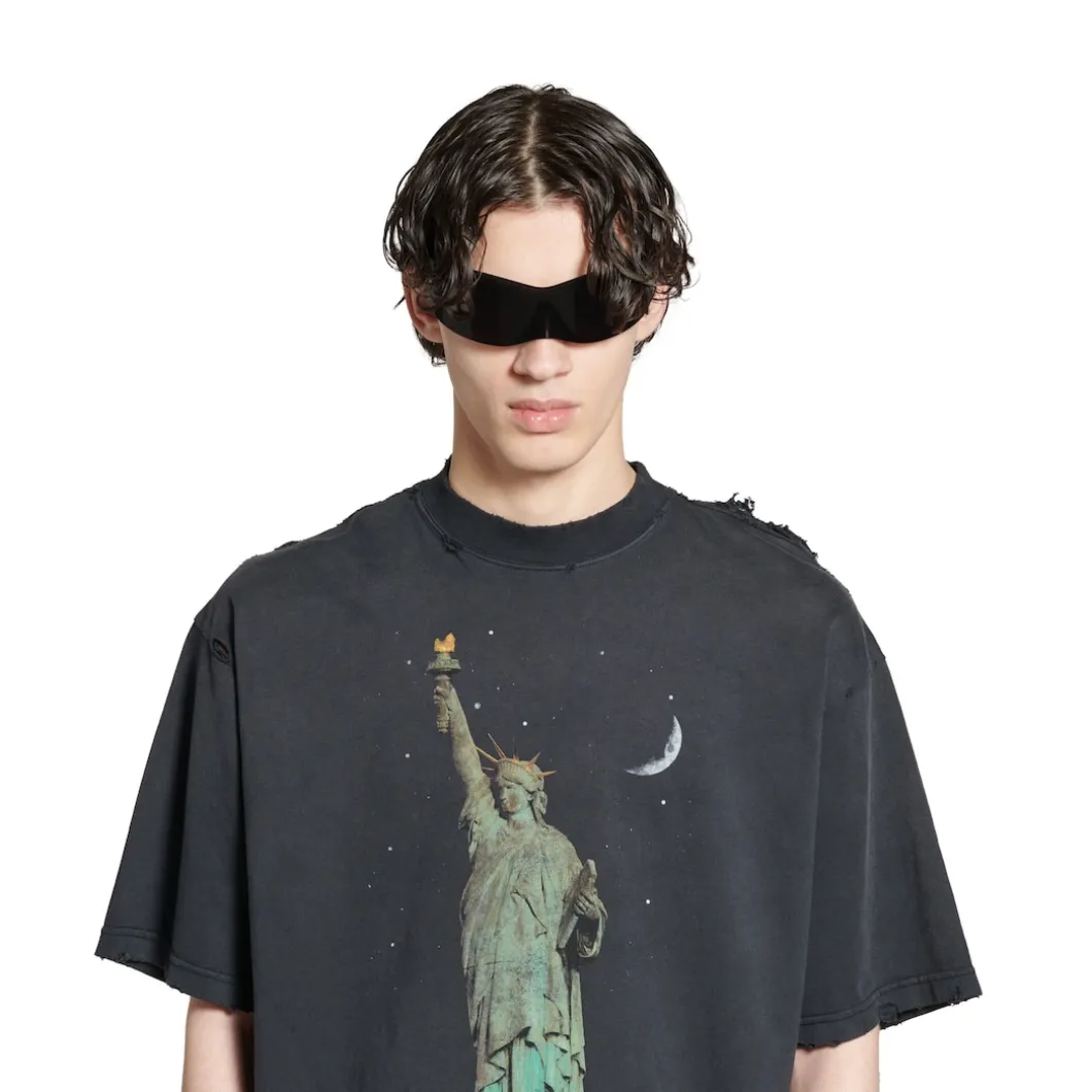 Paris Liberty T-shirt Medium Fit in Black