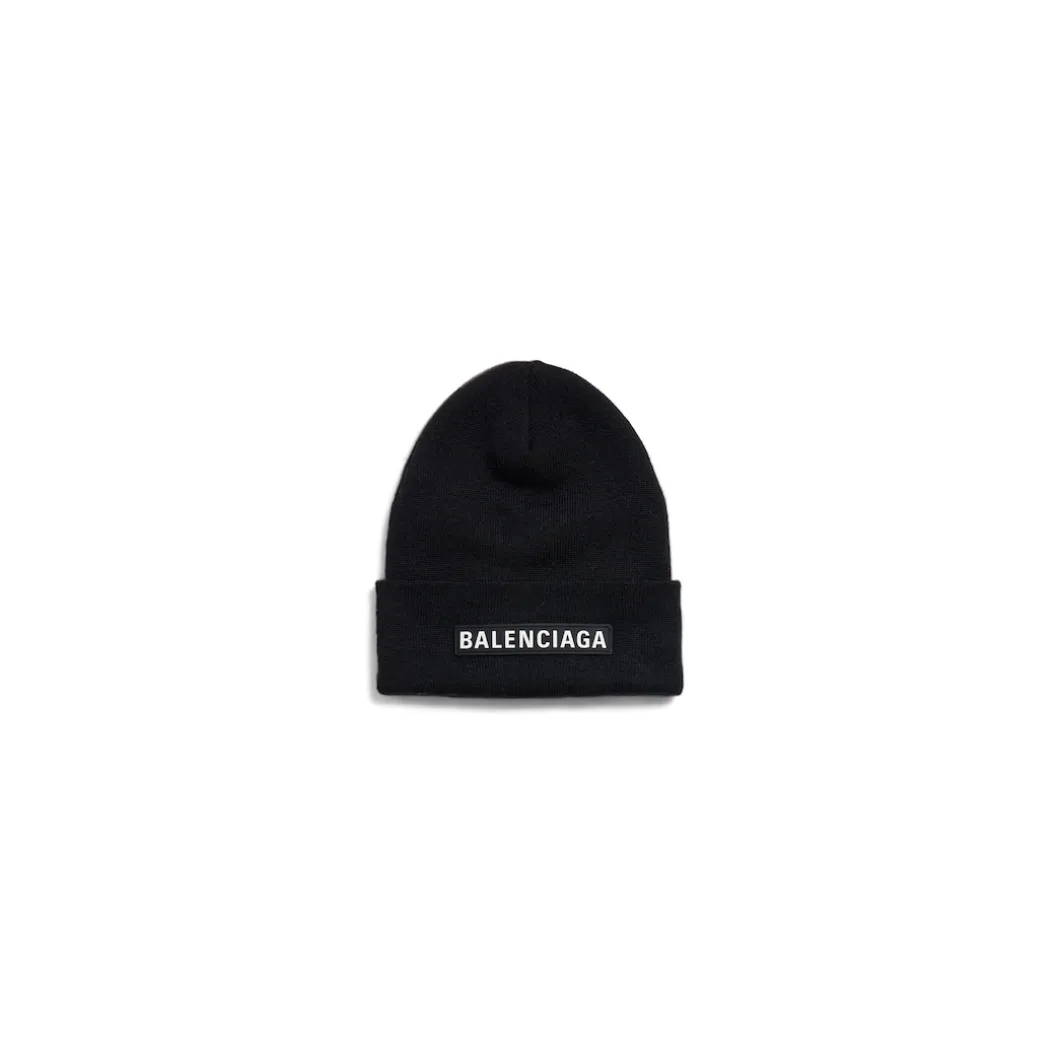 Patch Beanie in Black