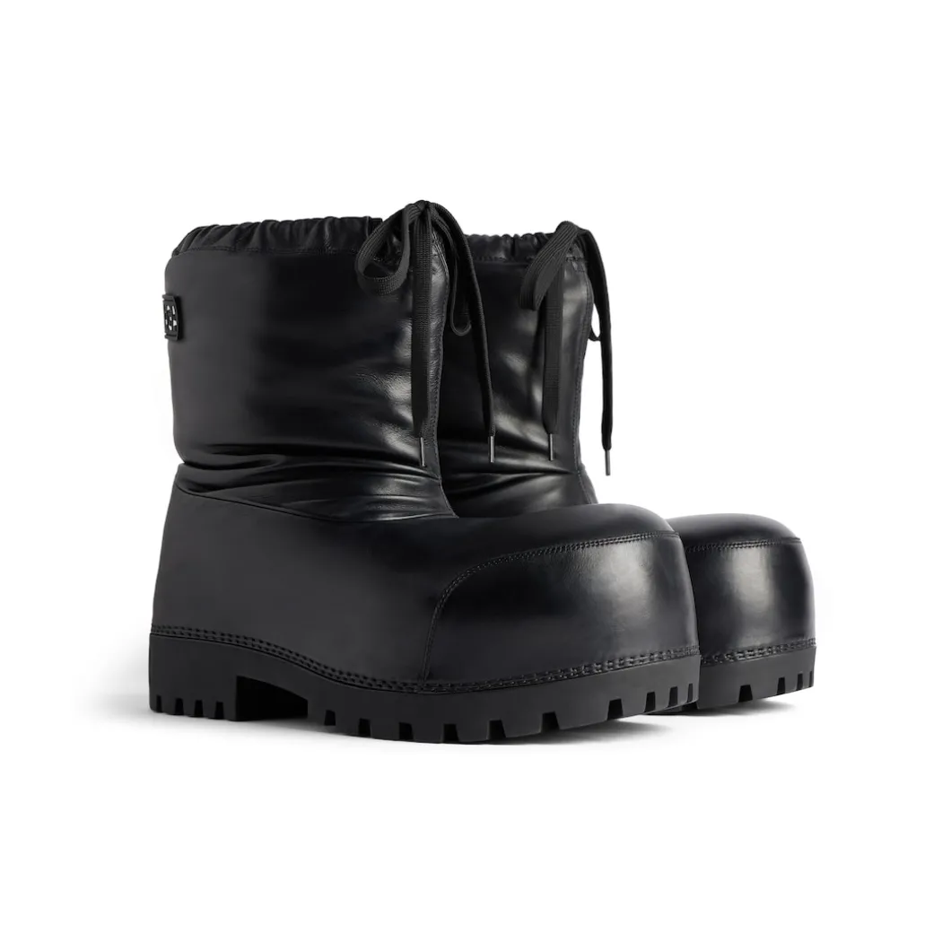 Women's Alaska Low Boot in Black