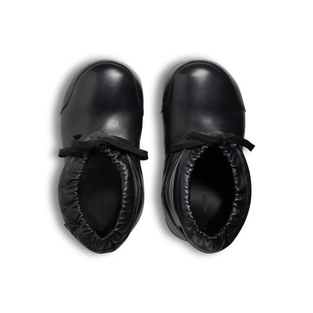 Women's Alaska Low Boot in Black