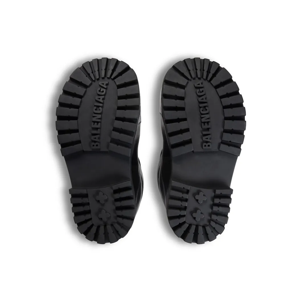 Women's Alaska Low Boot in Black