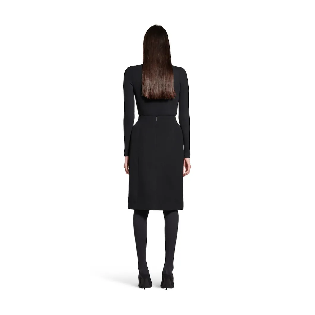 Women's Bb Garderobe Décolleté Top in Black