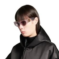 Women's Bossy Round Af Sunglasses in Light Pink