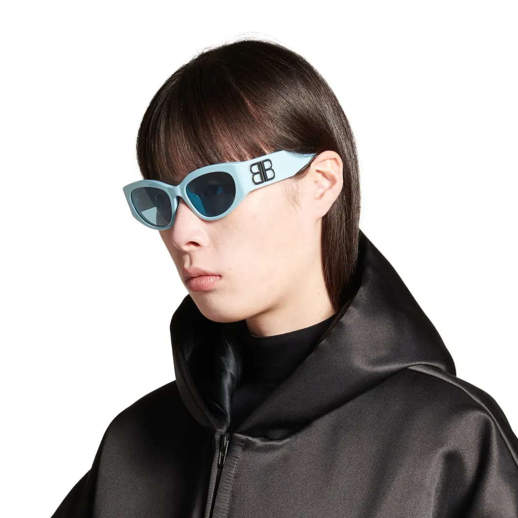 Women's Bossy Round Af Sunglasses in Light Blue