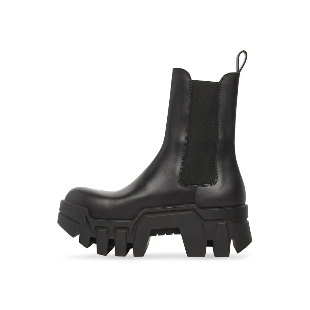 Women's Bulldozer Chelsea Boot in Black