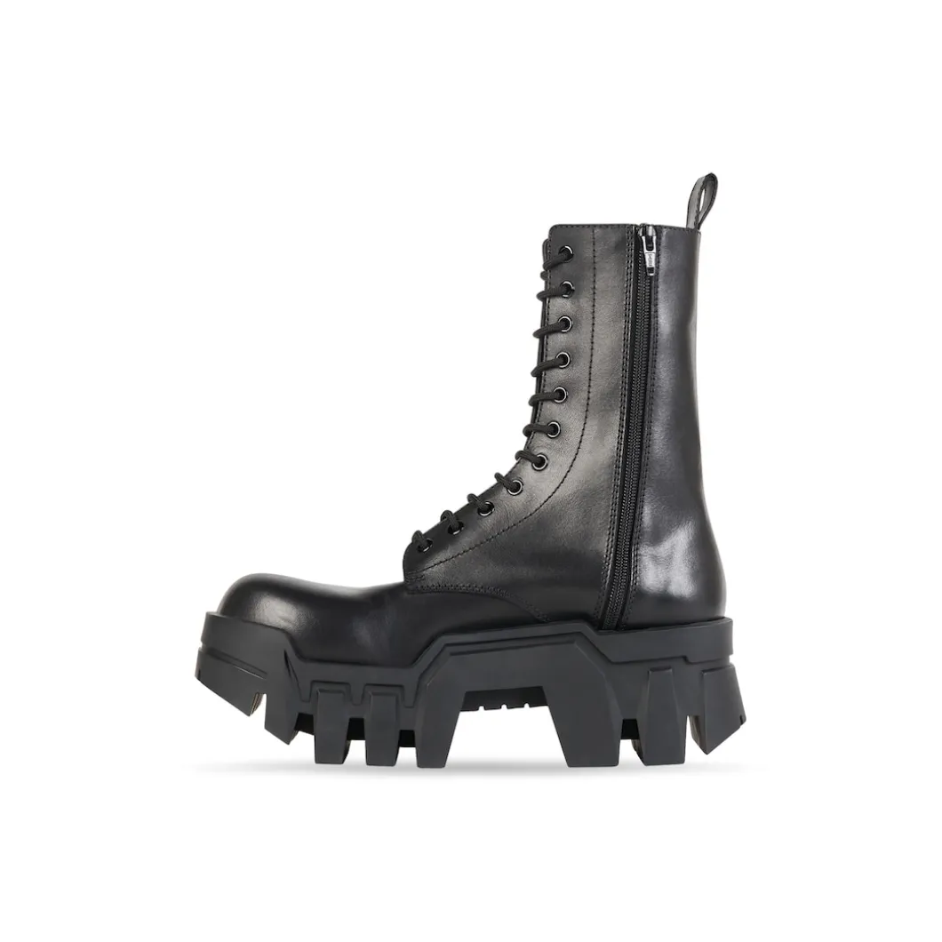 Women's Bulldozer Lace-up Boot in Black