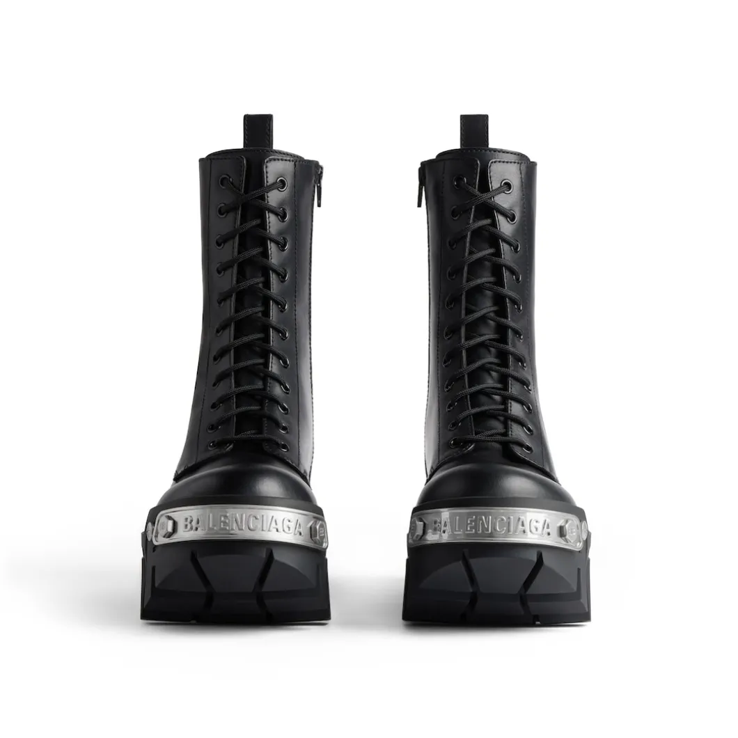 Women's Bulldozer Lace-up Boot in Black