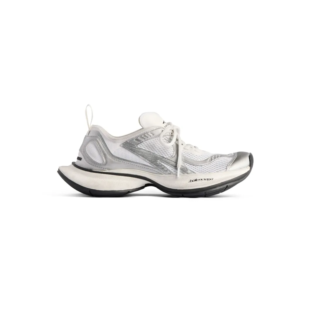 Women's Circuit Sneaker in White/silver