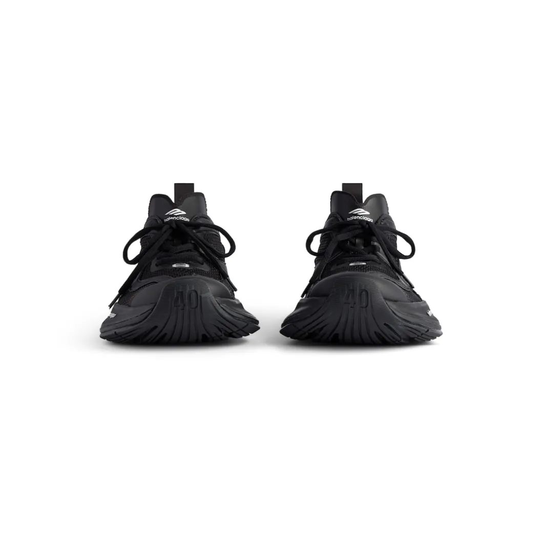 Women's Circuit Sneaker in Black