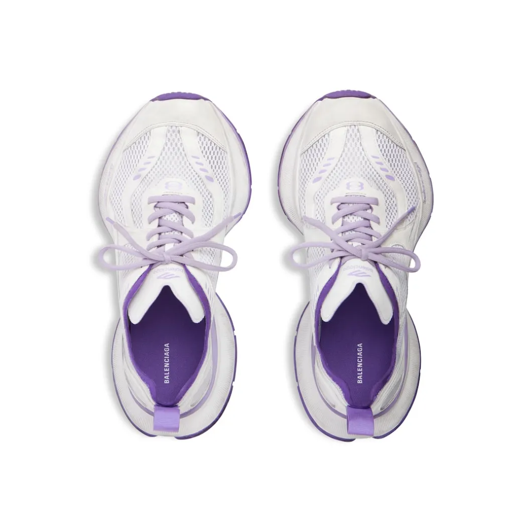 Women's Circuit Sneaker in White