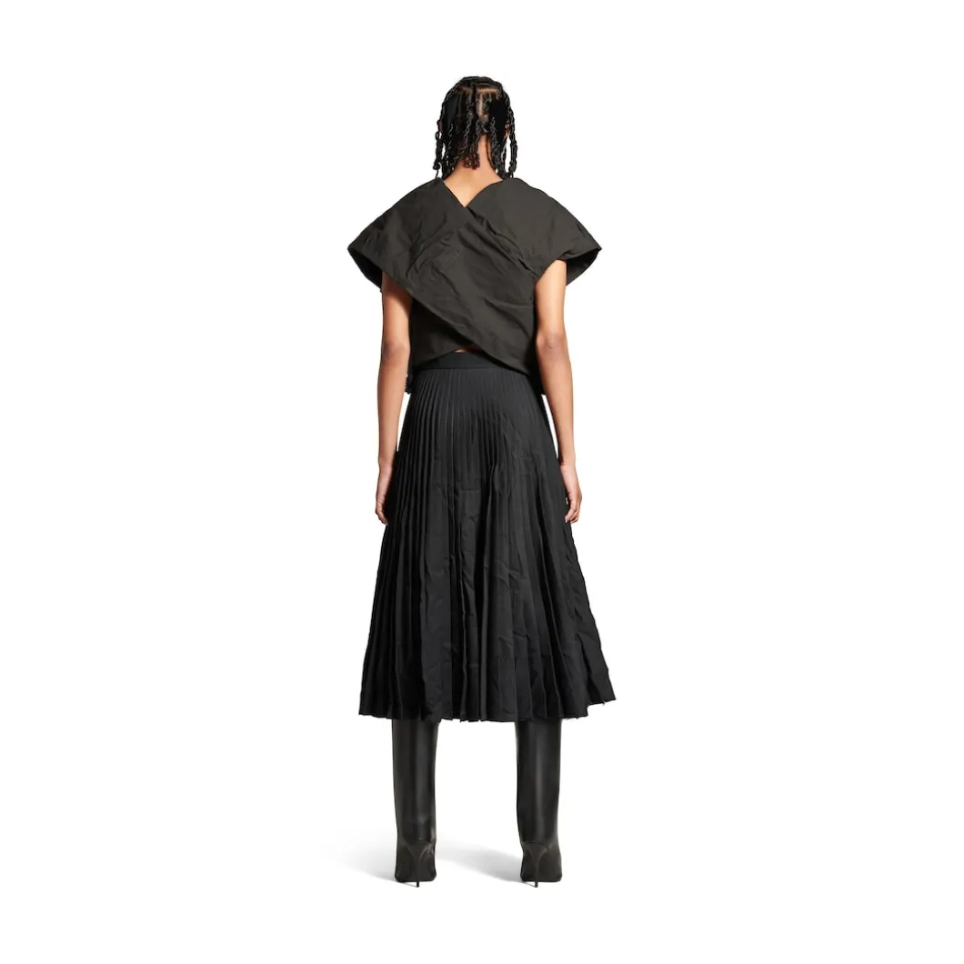 Women's Creased Pleated Skirt in Black