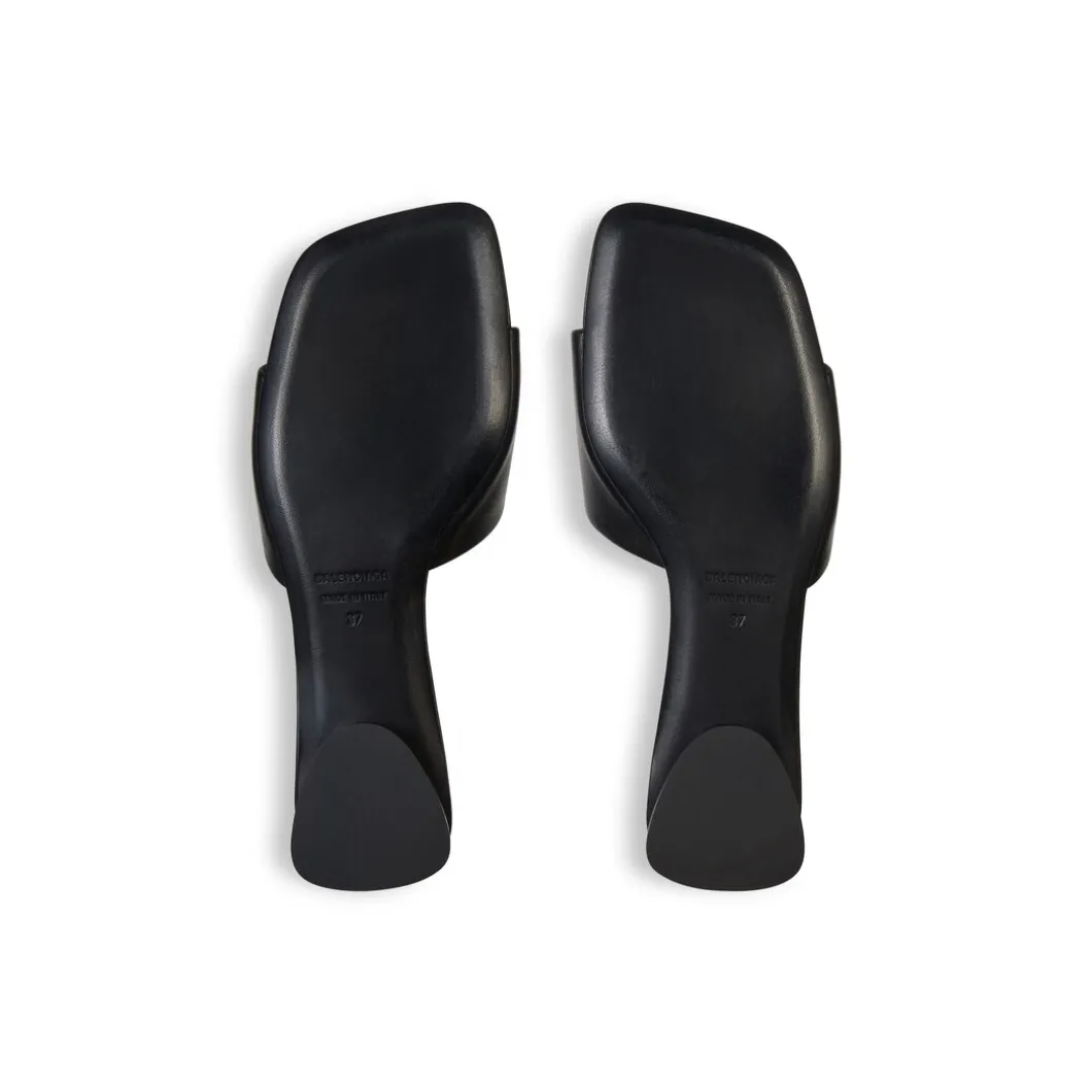 Women's Duty Free Flat Sandal in Black