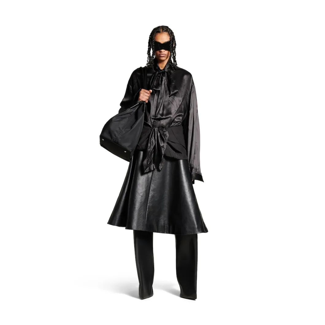 Women's Knotted Lavalière Blouse in Black