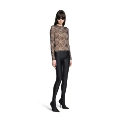 Women's Lace Crewneck Top in Beige/black