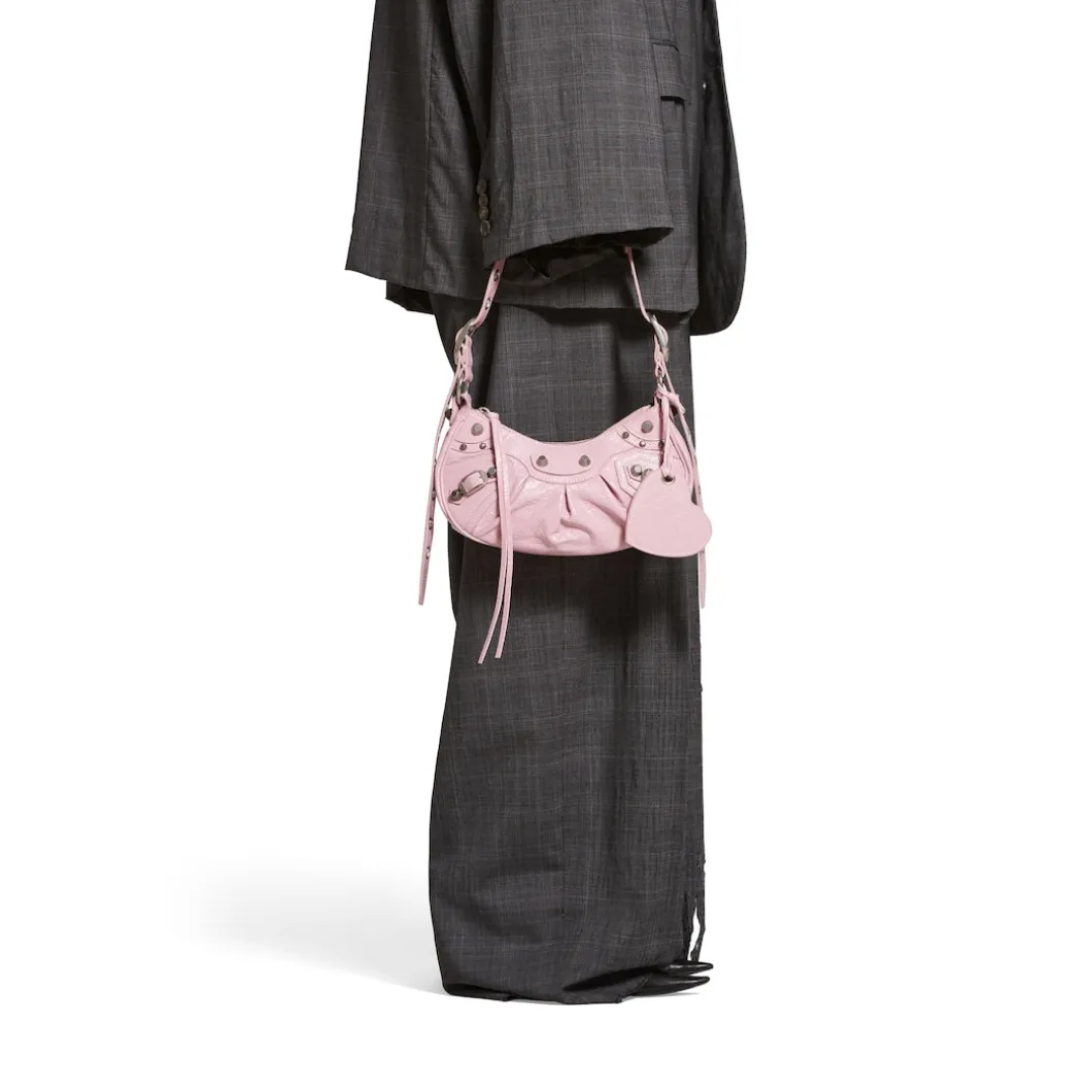 Women's Le Cagole Xs Shoulder Bag in Light Pink