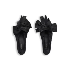 Women's Louis Xv 25mm Pump in Black