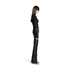 Women's Low Waist Biker Pants in Black
