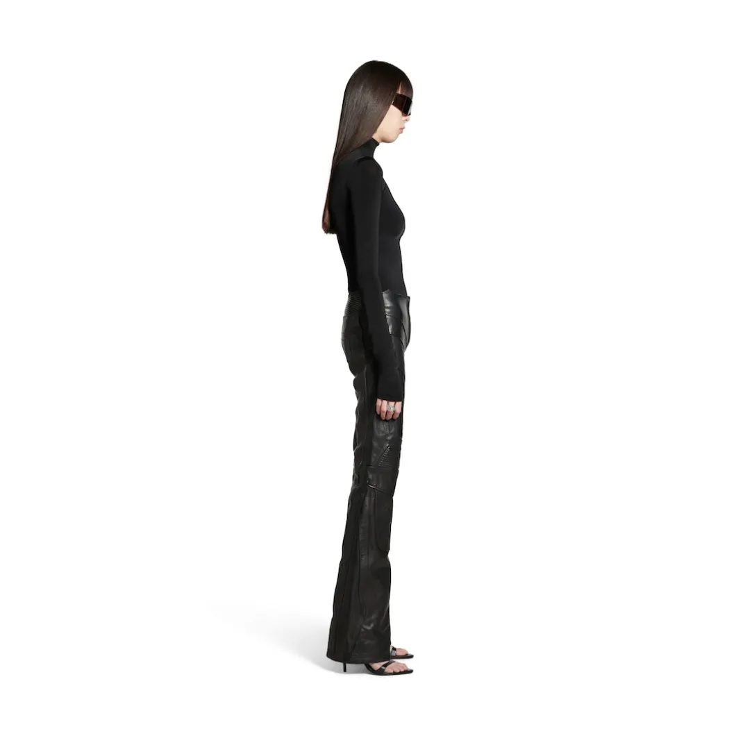 Women's Low Waist Biker Pants in Black