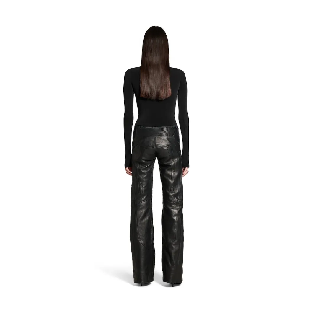Women's Low Waist Biker Pants in Black
