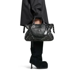 Women's Neo Cagole Xl Tote Bag Plus in Black