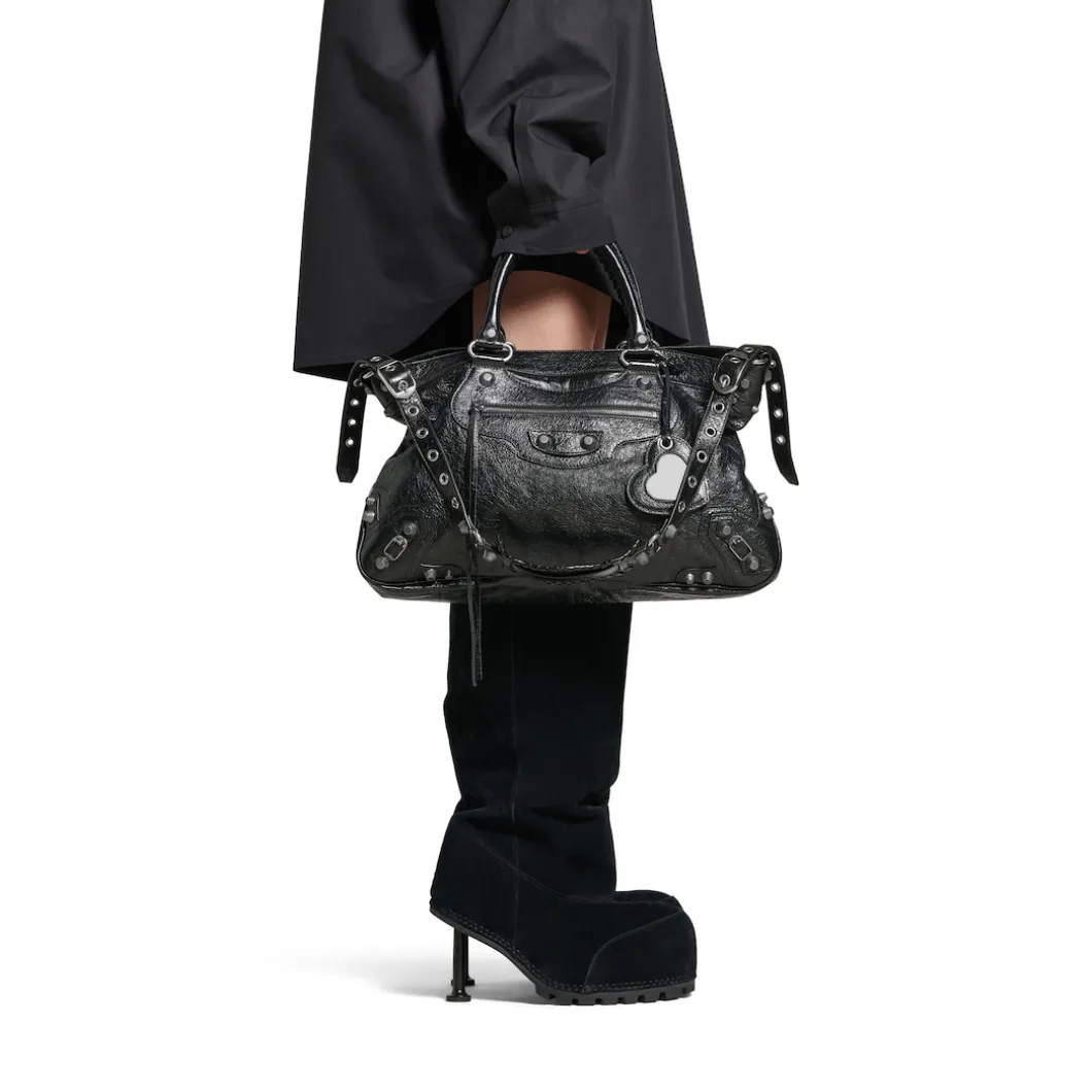 Women's Neo Cagole Xl Tote Bag Plus in Black