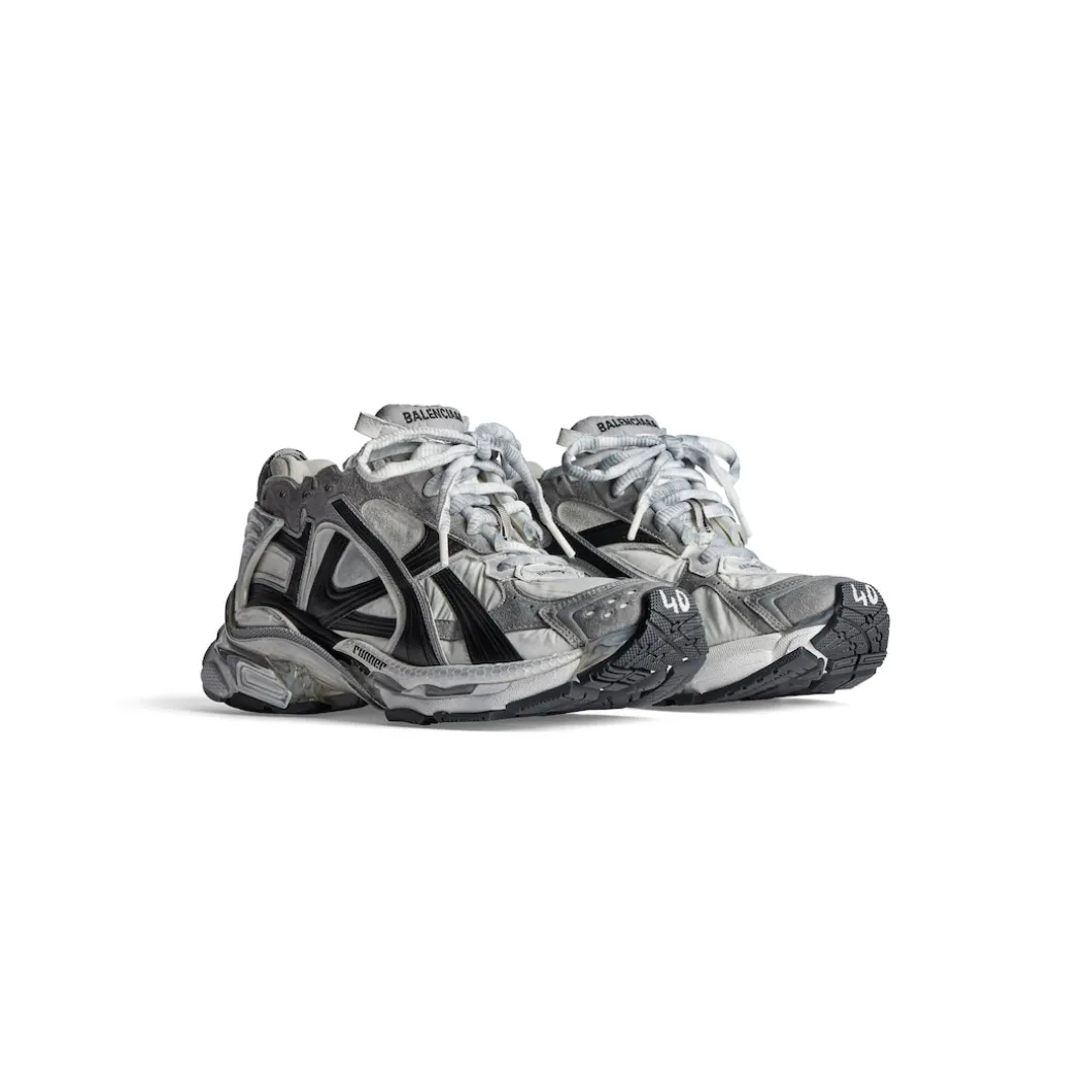 Women's Runner Sneaker in Grey