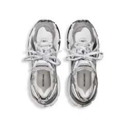 Women's Runner Sneaker in Grey