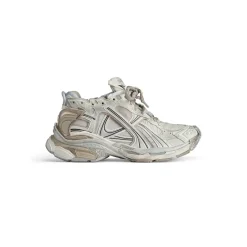 Women's Runner Sneaker  in Beige