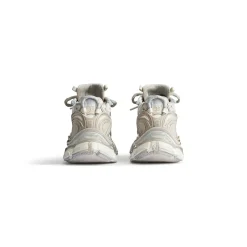 Women's Runner Sneaker in Beige